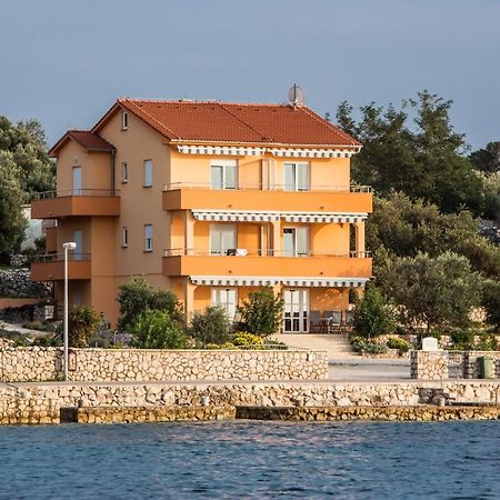 Apartmani Maslina Lun  Dış mekan fotoğraf