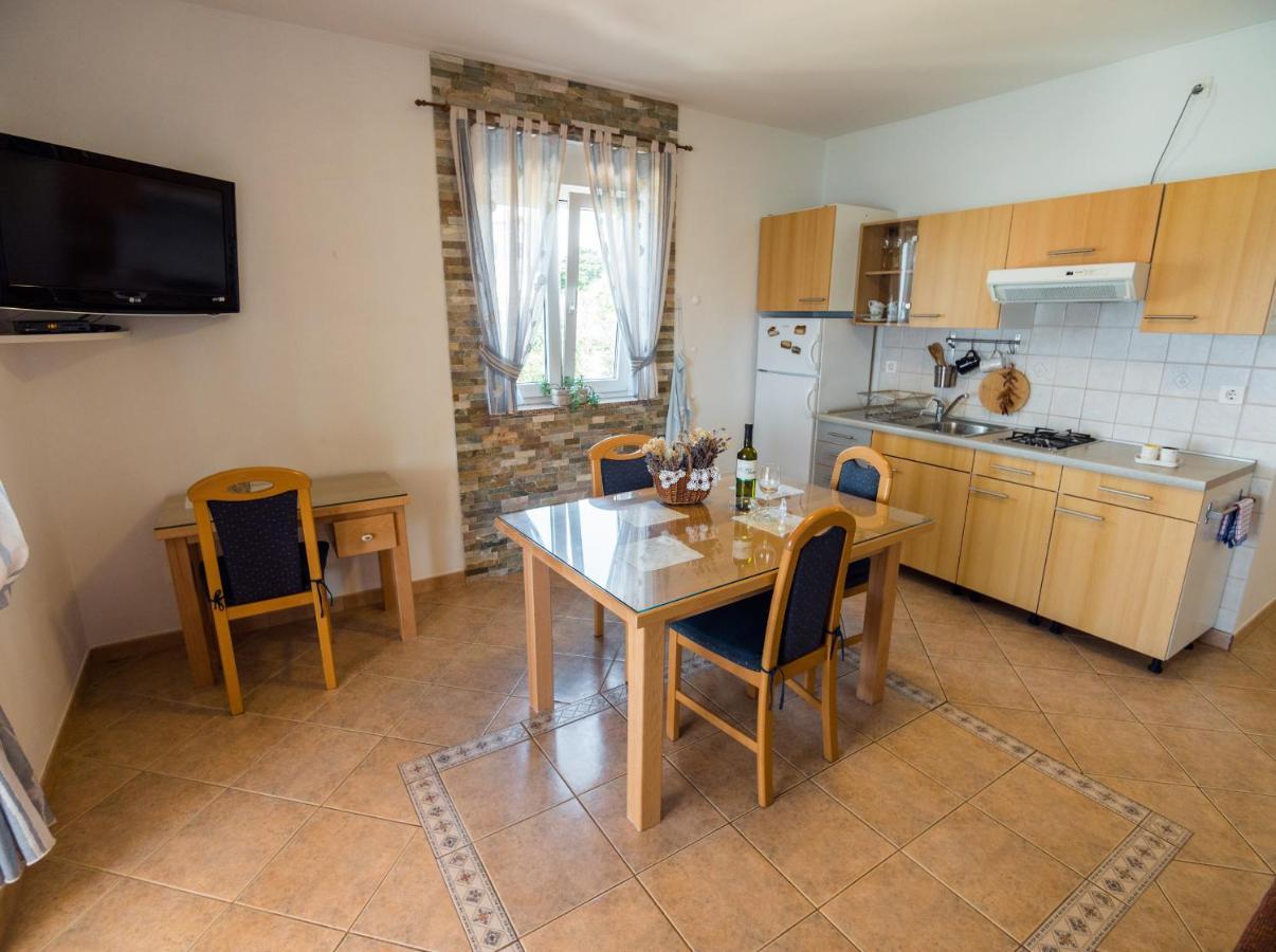 Apartmani Maslina Lun  Dış mekan fotoğraf